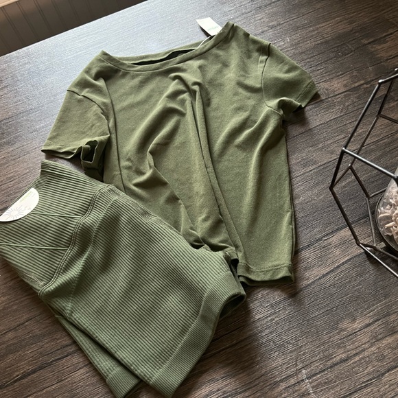 aerie Mesh Crop Top XS - Picture 1 of 6